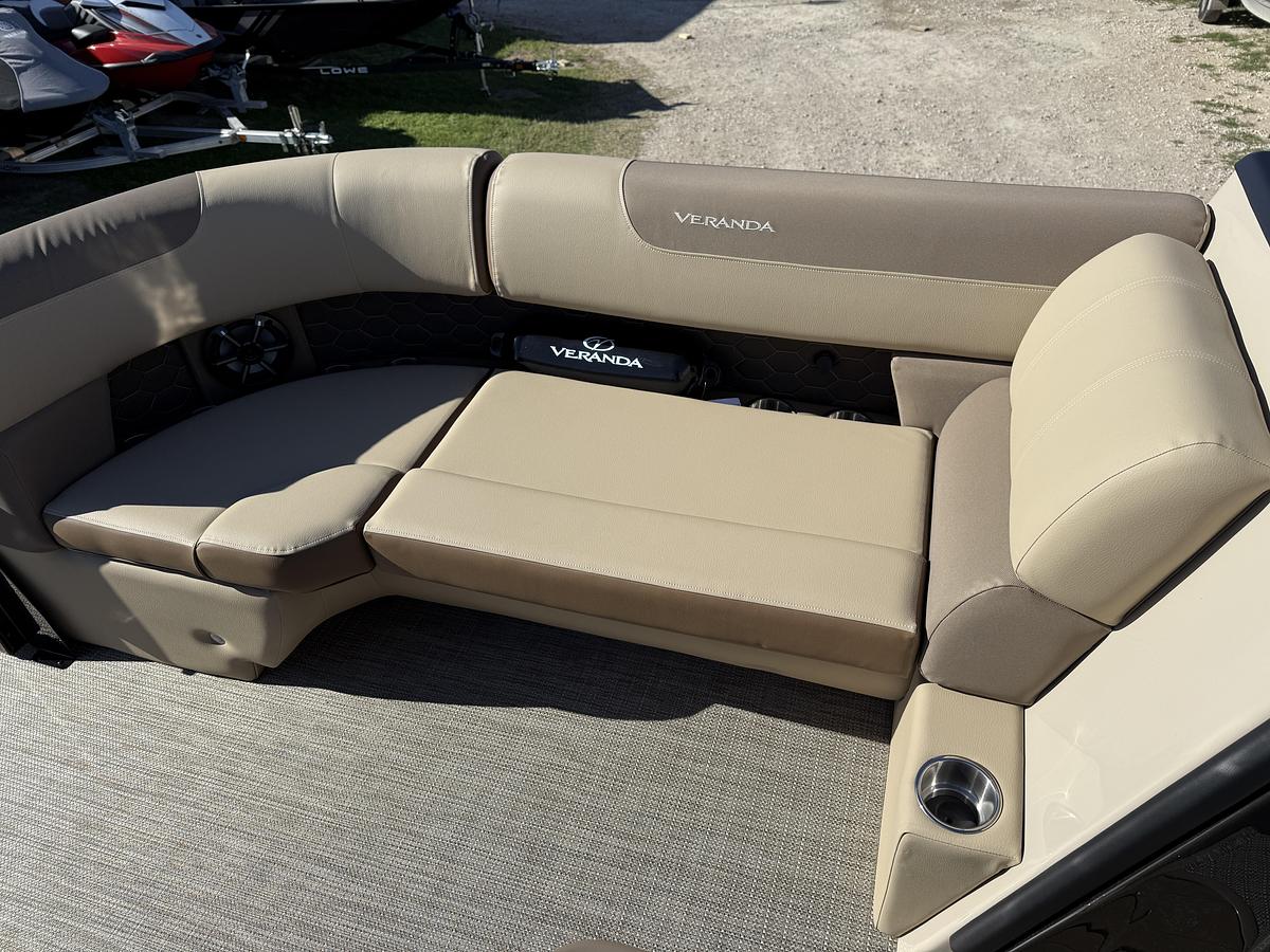 2026 Veranda VR235F2