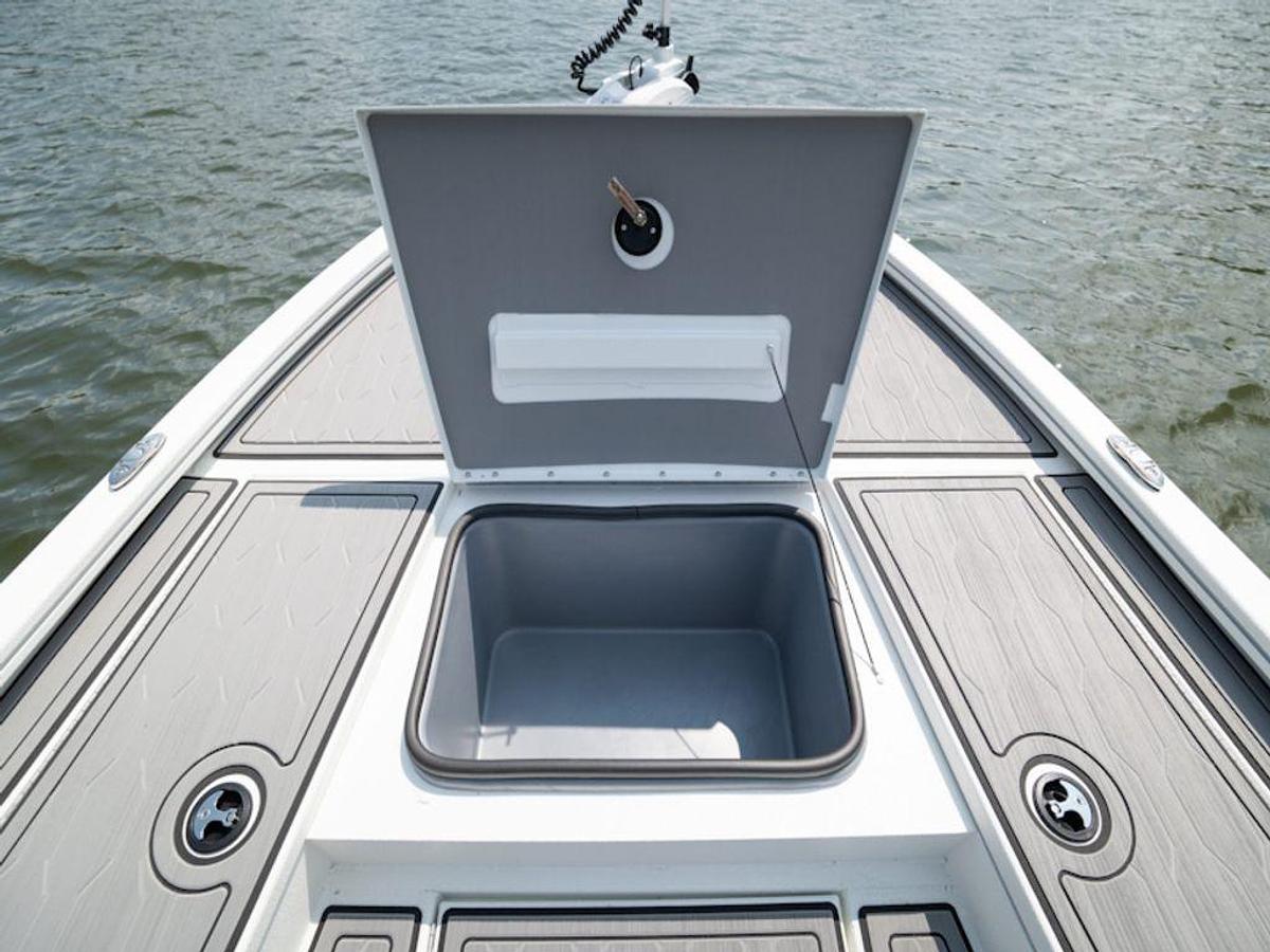 2025 Avid Boats 23 FSX Base