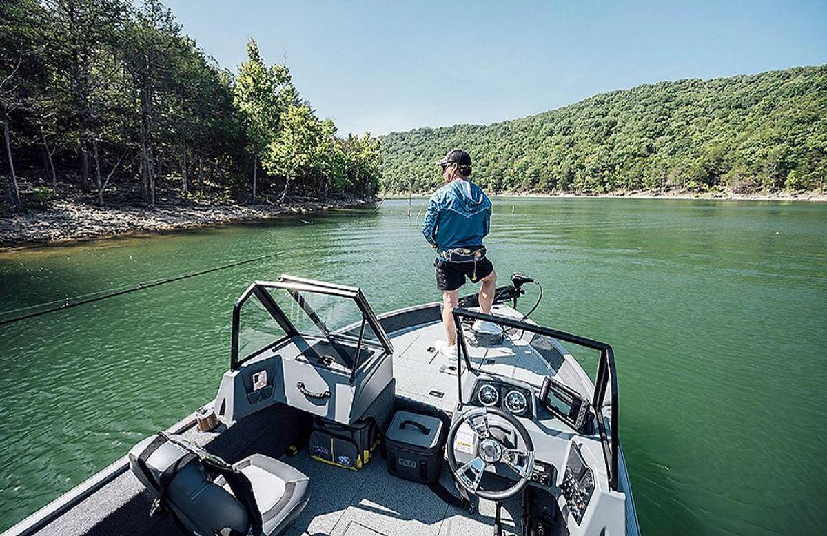 2026 Lowe Boats FM 1625 WT Base