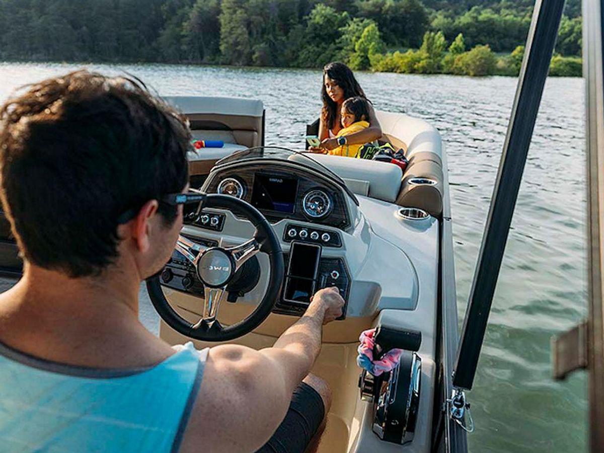 2026 Lowe Boats SS 210 WT TL