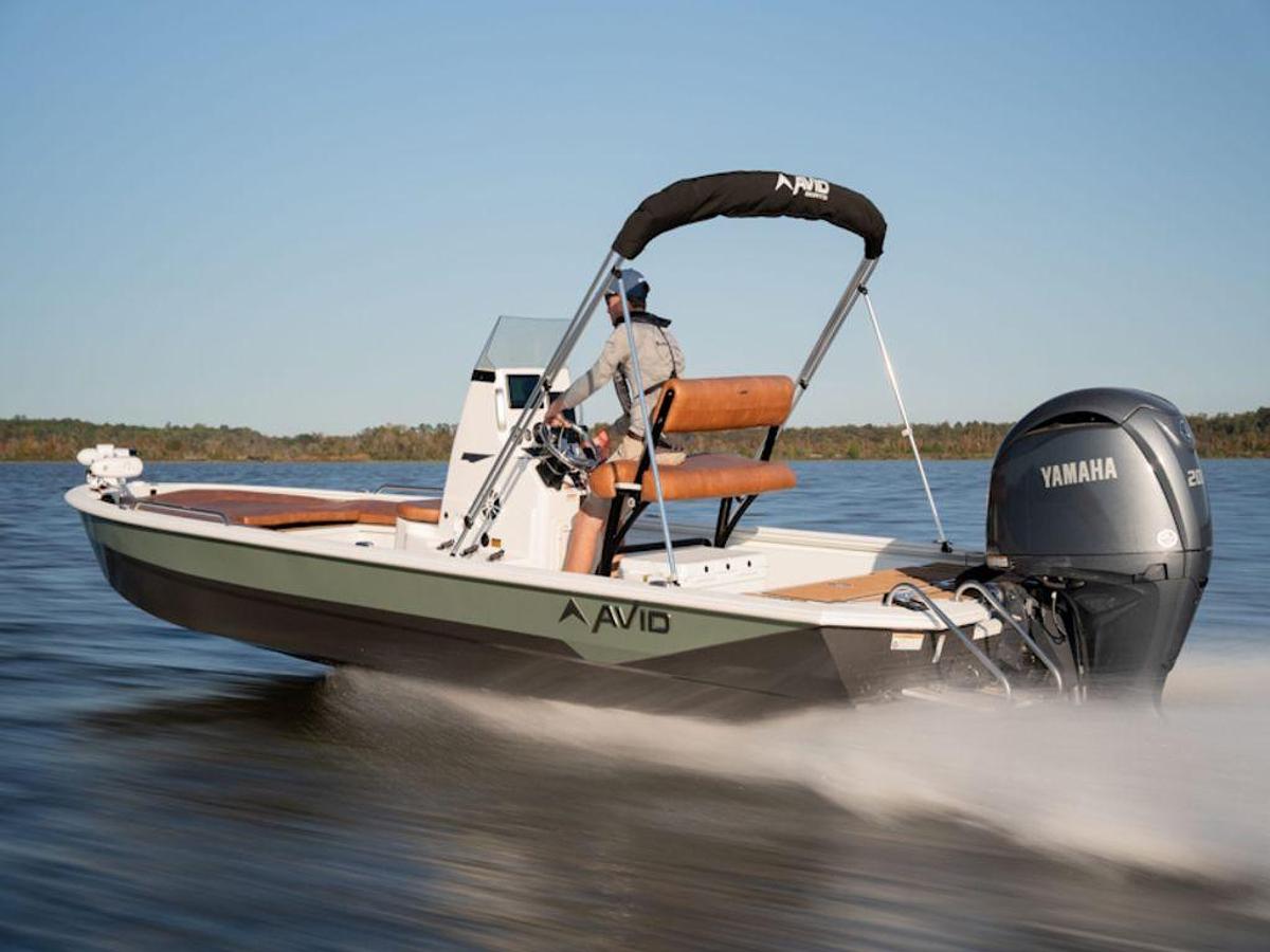 2025 Avid Boats 23 Fusion Base