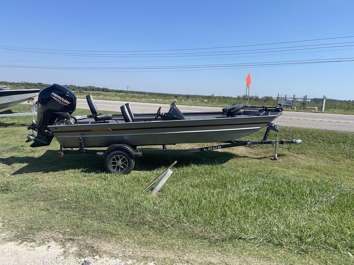 2026 Lowe Boats Legacy