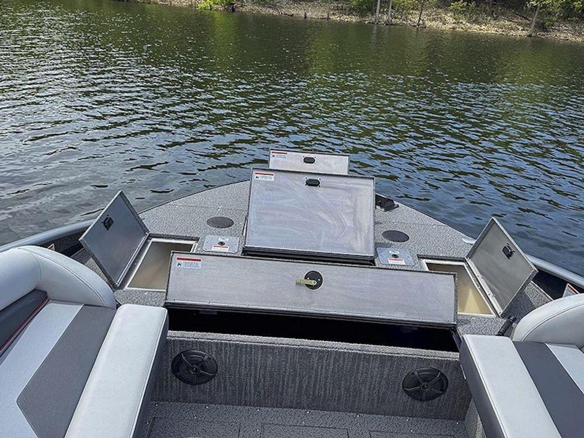 2026 Lowe Boats SD224 Base