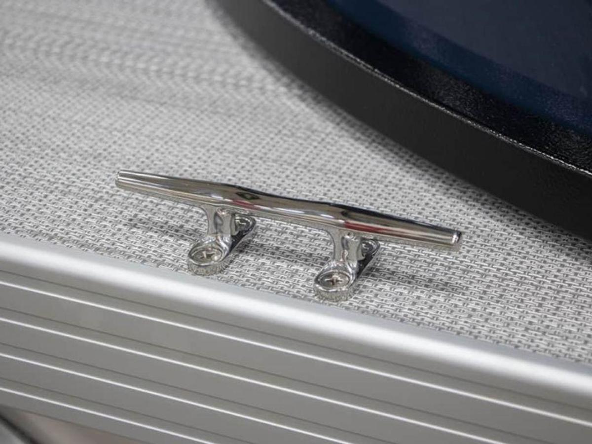 2025 Veranda Vista20RC Tri-Toon