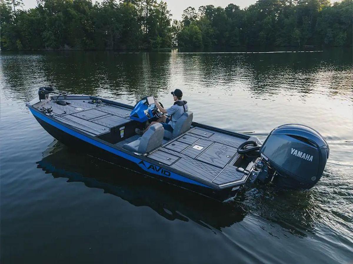 2025 Avid Boats 20 Vertex Base