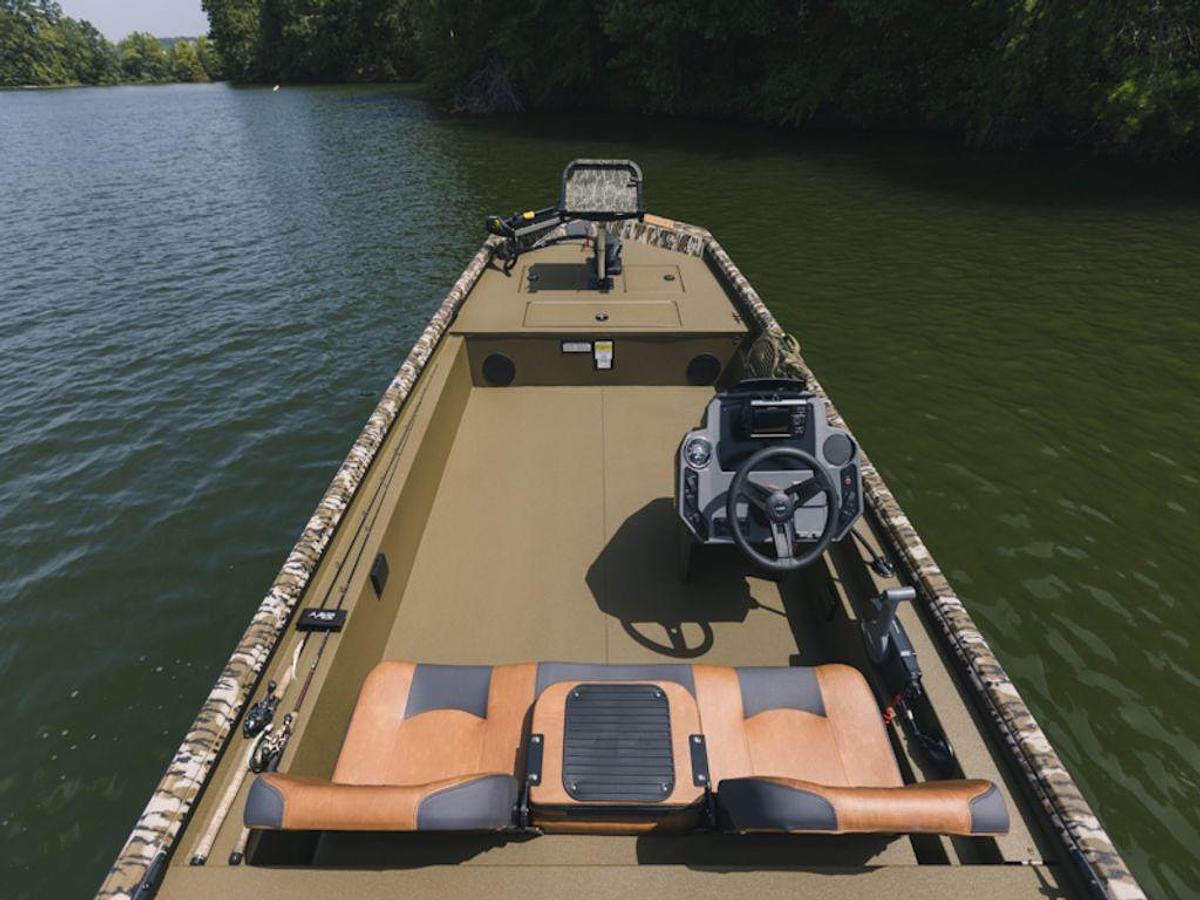 2025 Avid Boats 18 Rogue SC Base