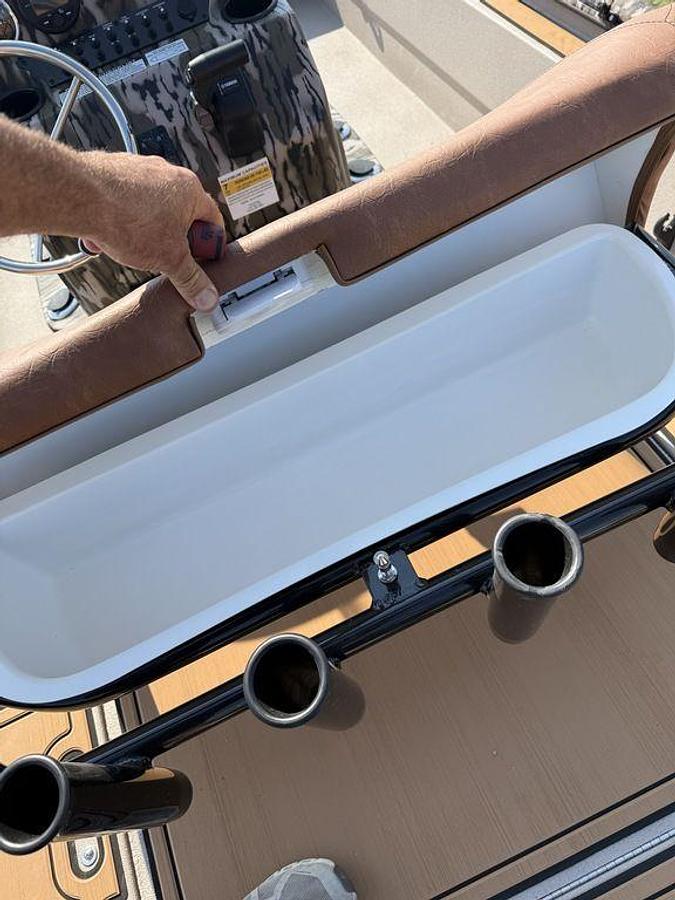 2026 Avid Boats 20 Rogue CC