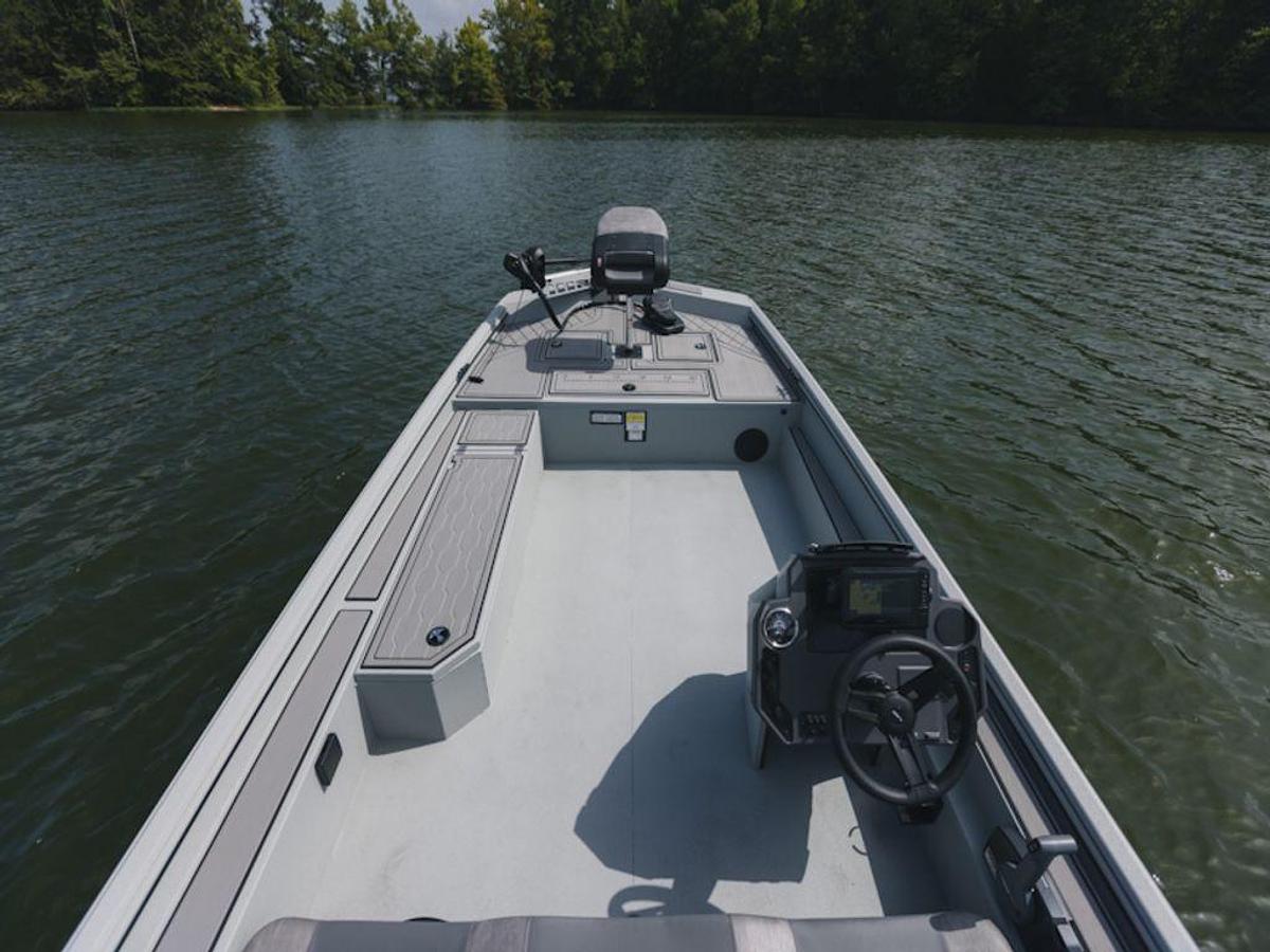 2025 Avid Boats 20 Rogue SC Base