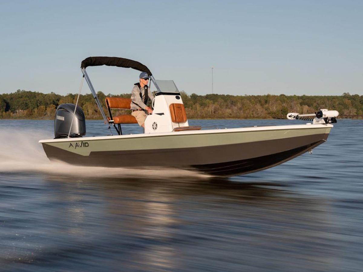 2025 Avid Boats 23 Fusion Base