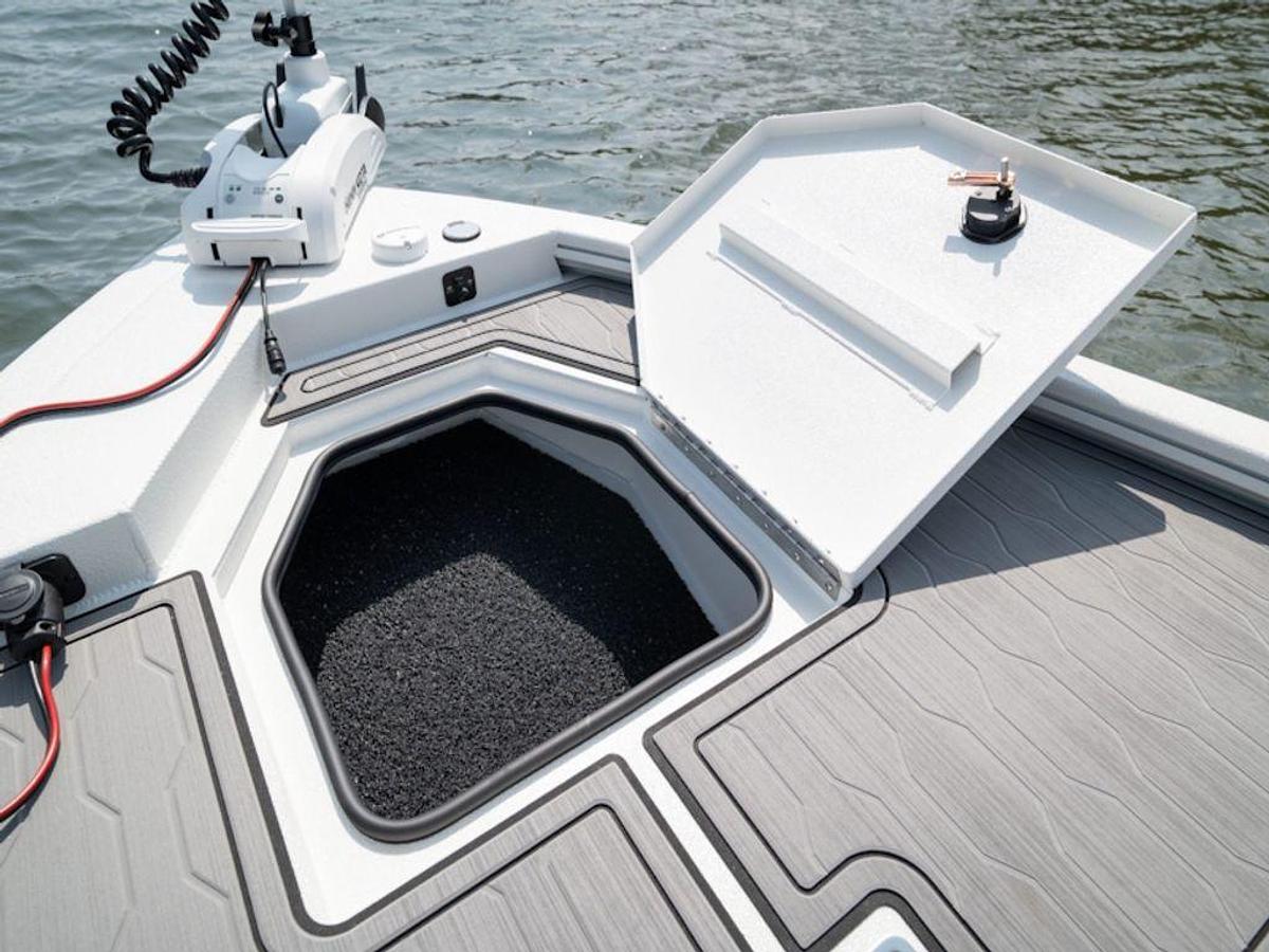 2025 Avid Boats 23 FSX Base