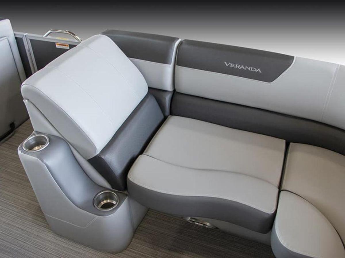 2025 Veranda VF22F2 Luxury Tri-Toon