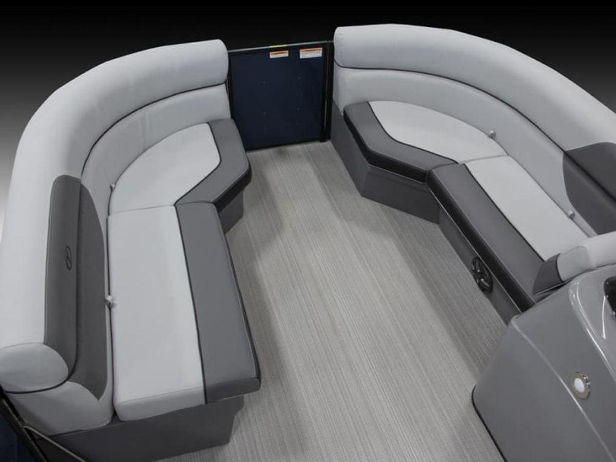 2025 Veranda Vista20RC Tri-Toon