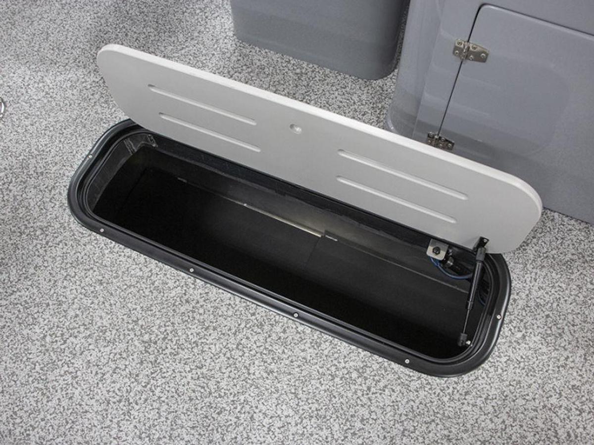 2025 Veranda VF20F4 Deluxe Tri-toon