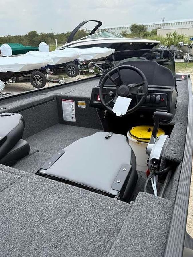 2026 Lowe Boats Skorpion 16