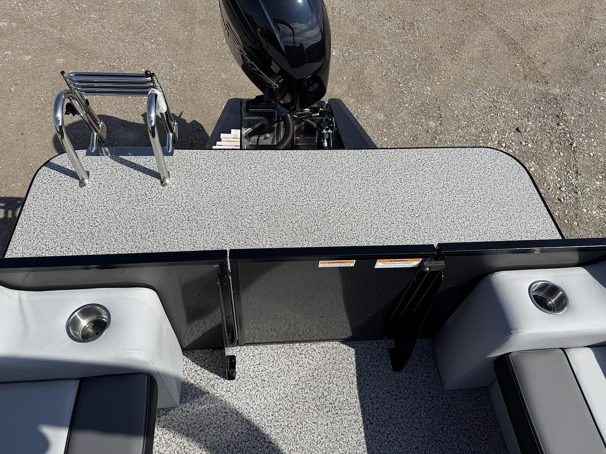 Used 2026  Veranda Vista View 22XRC