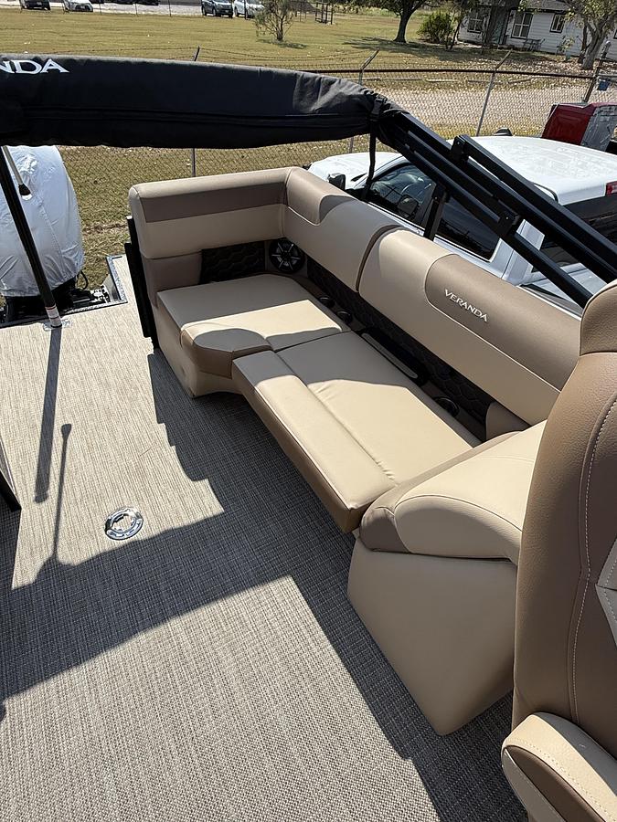 2026 Veranda VR235RC