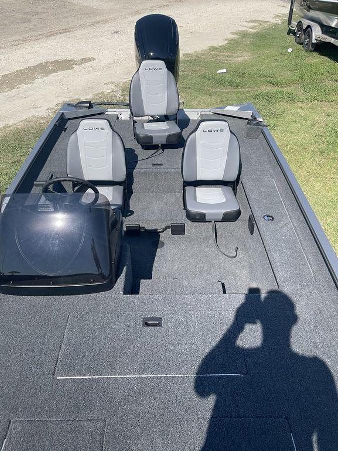 2026 Lowe Boats Legacy