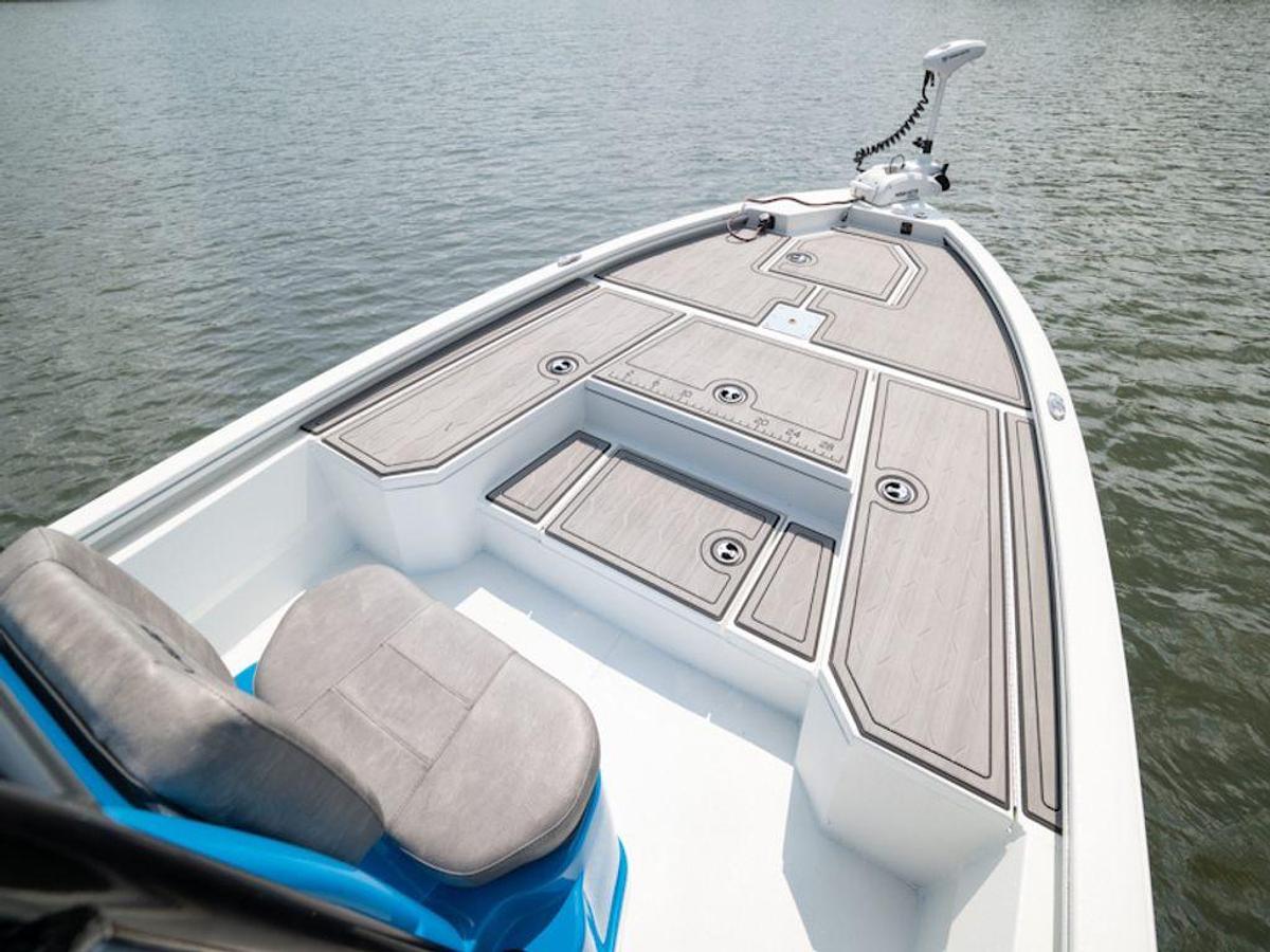 2025 Avid Boats 23 FSX Base