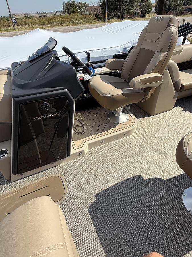 2026 Veranda VR235RC