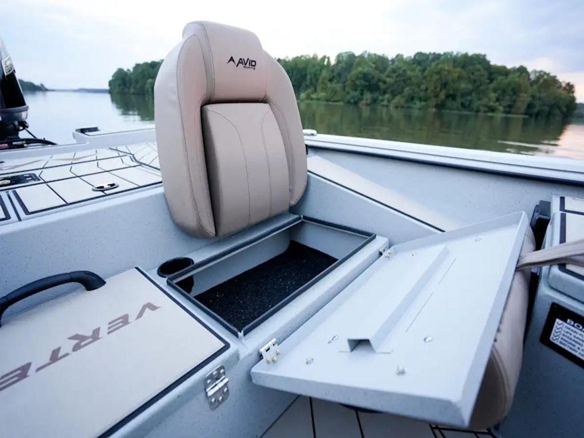 2025 Avid Boats 18 Vertex Base