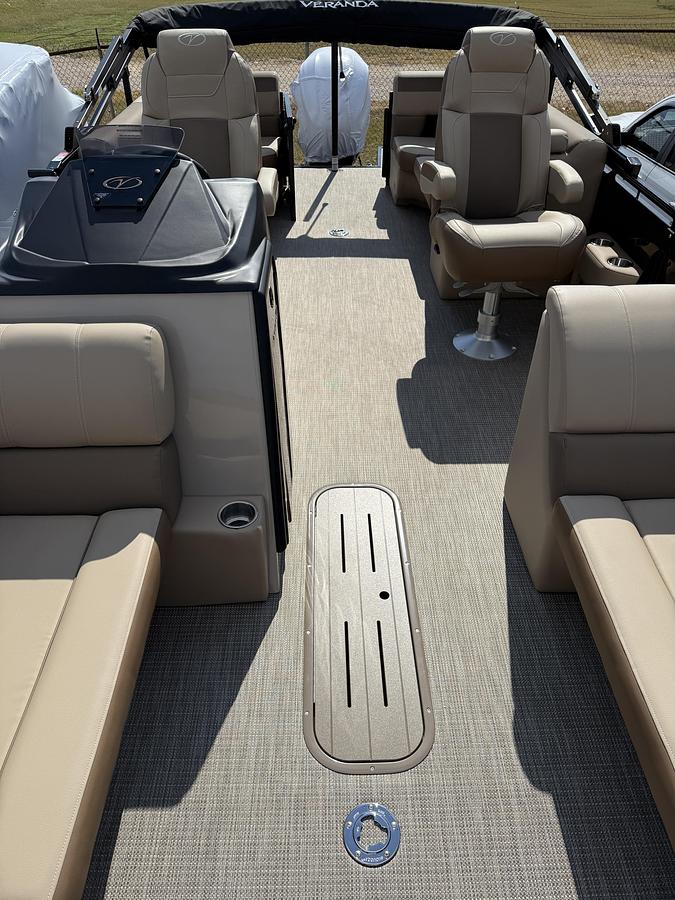 2026 Veranda VR235RC