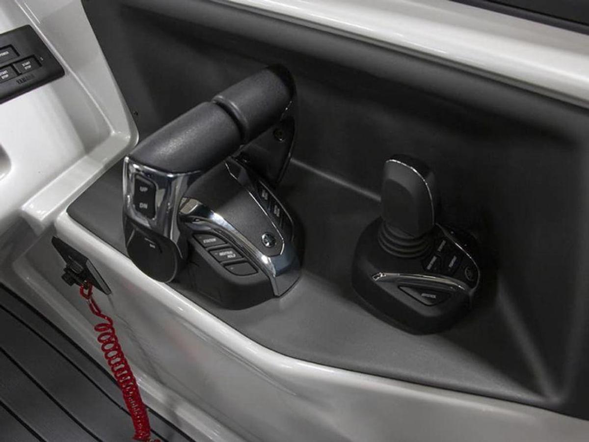 2025 Veranda V One Twin Engine Base