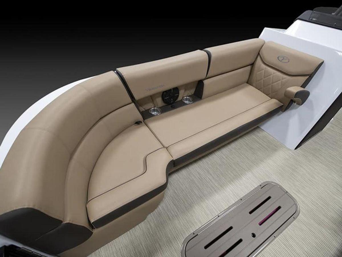 2025 Veranda VX25DCRC Luxury Tri-Toon