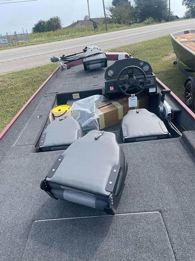 2026 Lowe Boats Skorpion 17