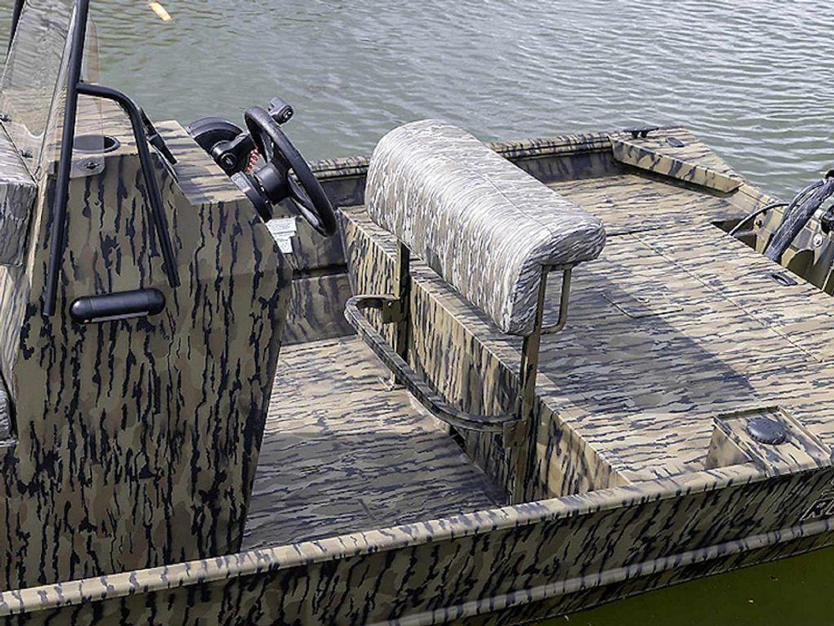 2026 Lowe Boats RX1860 CC Base