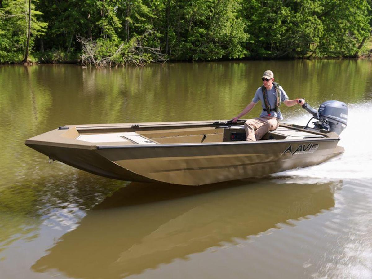 2025 Avid Boats 16 Commander Base