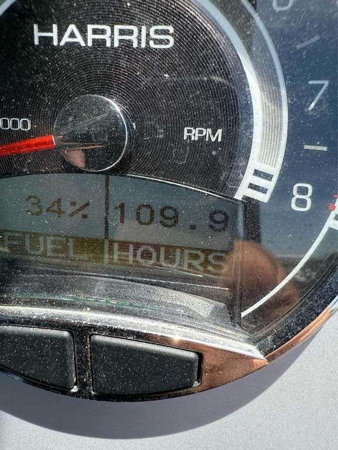 Used 2021 Harris Solstice 230