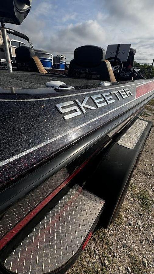 Used 2017 Skeeter ZX250