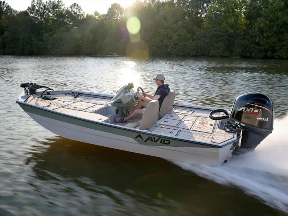 2025 Avid Boats 18 Vertex Base