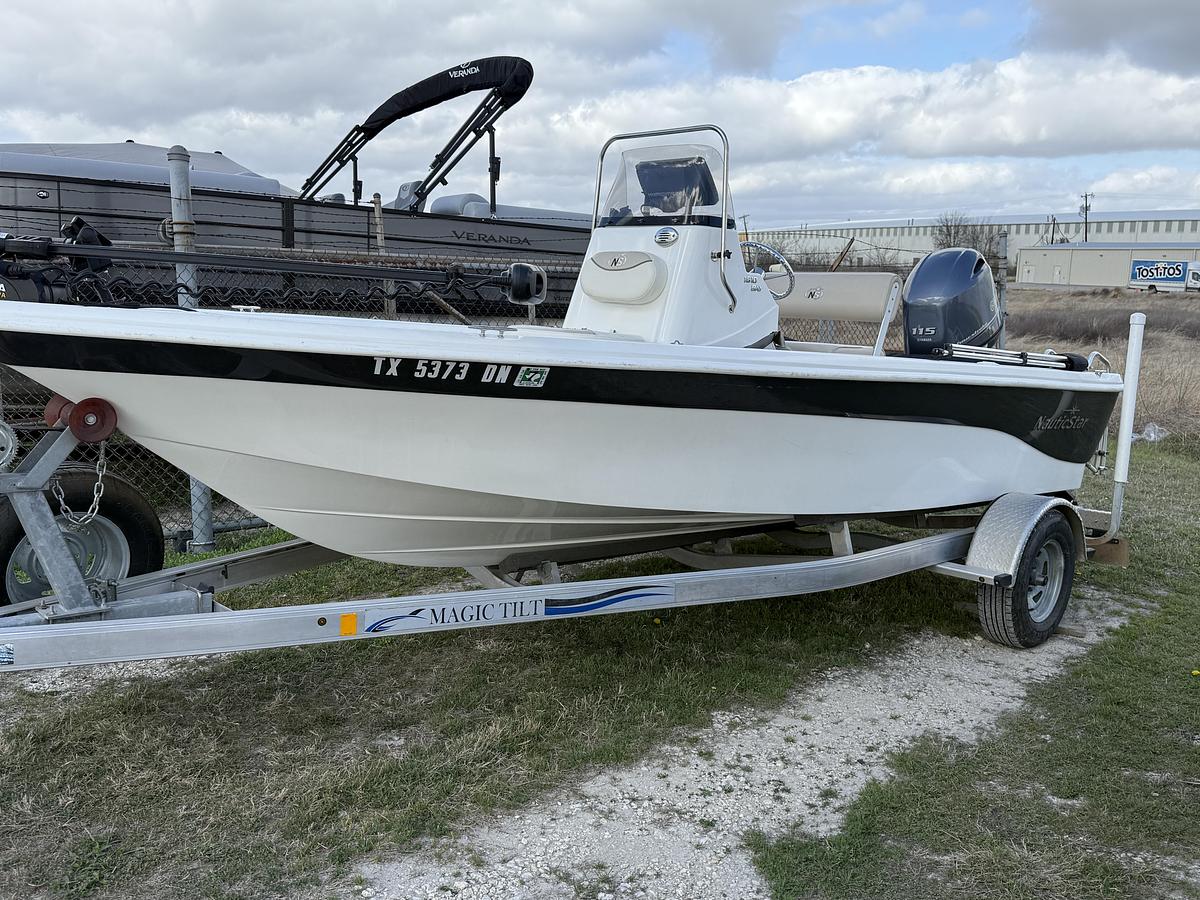 Used 2016 Nautic Star 1810 Bay