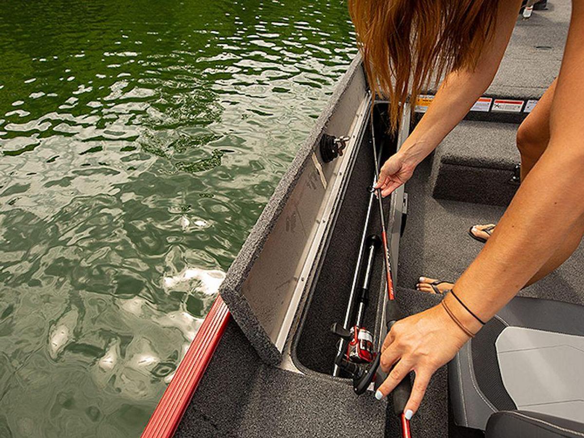 2026 Lowe Boats Skorpion 17 Base