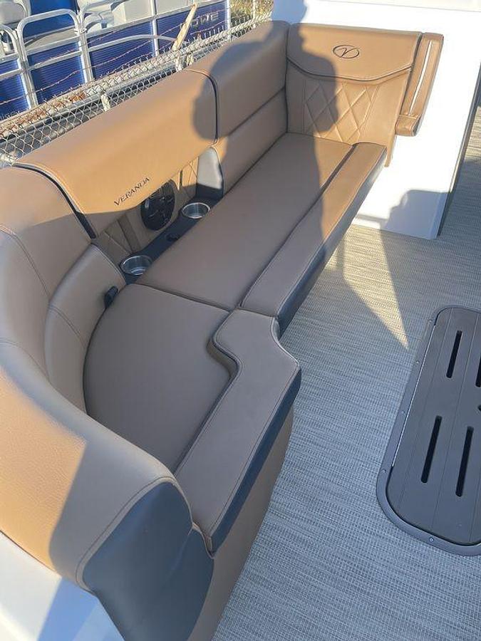 2025 Veranda VX25RC Luxury Tri-Toon