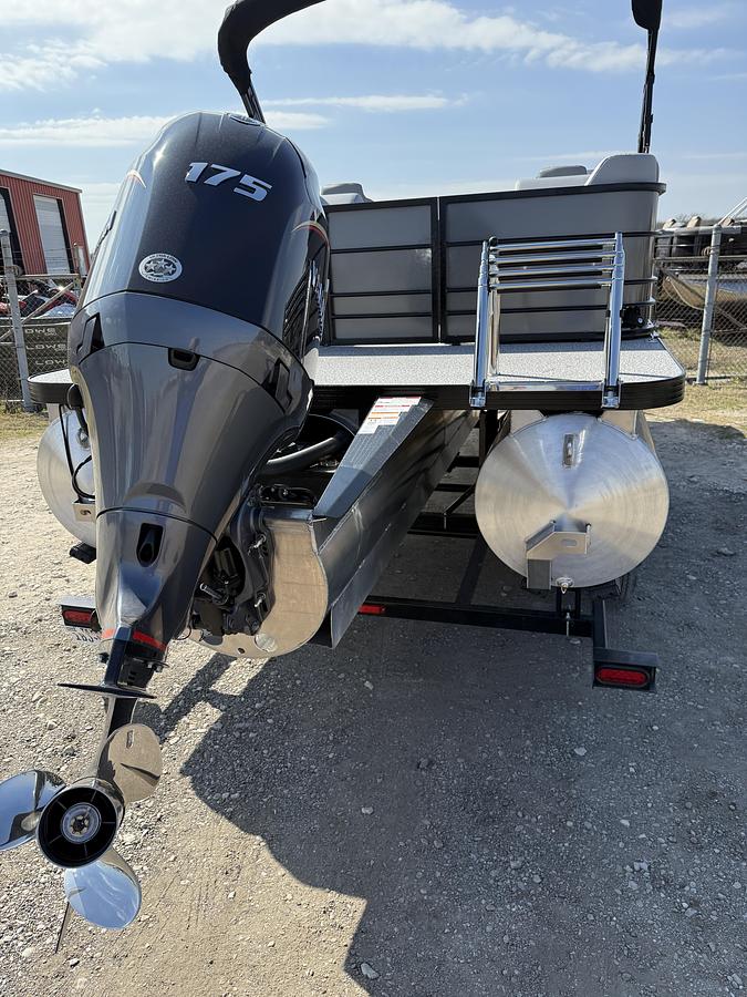 Used 2026  Veranda Vista View 22XRC