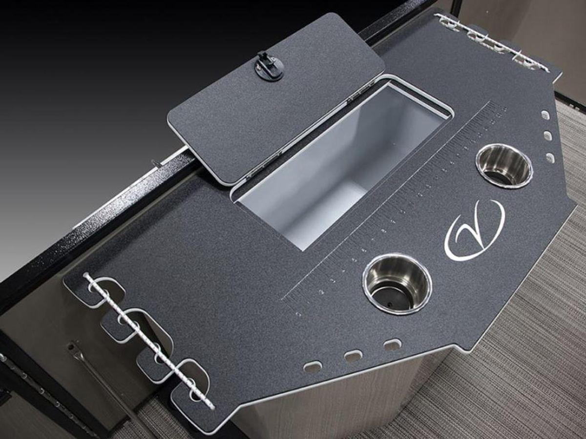 2025 Veranda VF25F2plus2 Luxury Tri-Toon