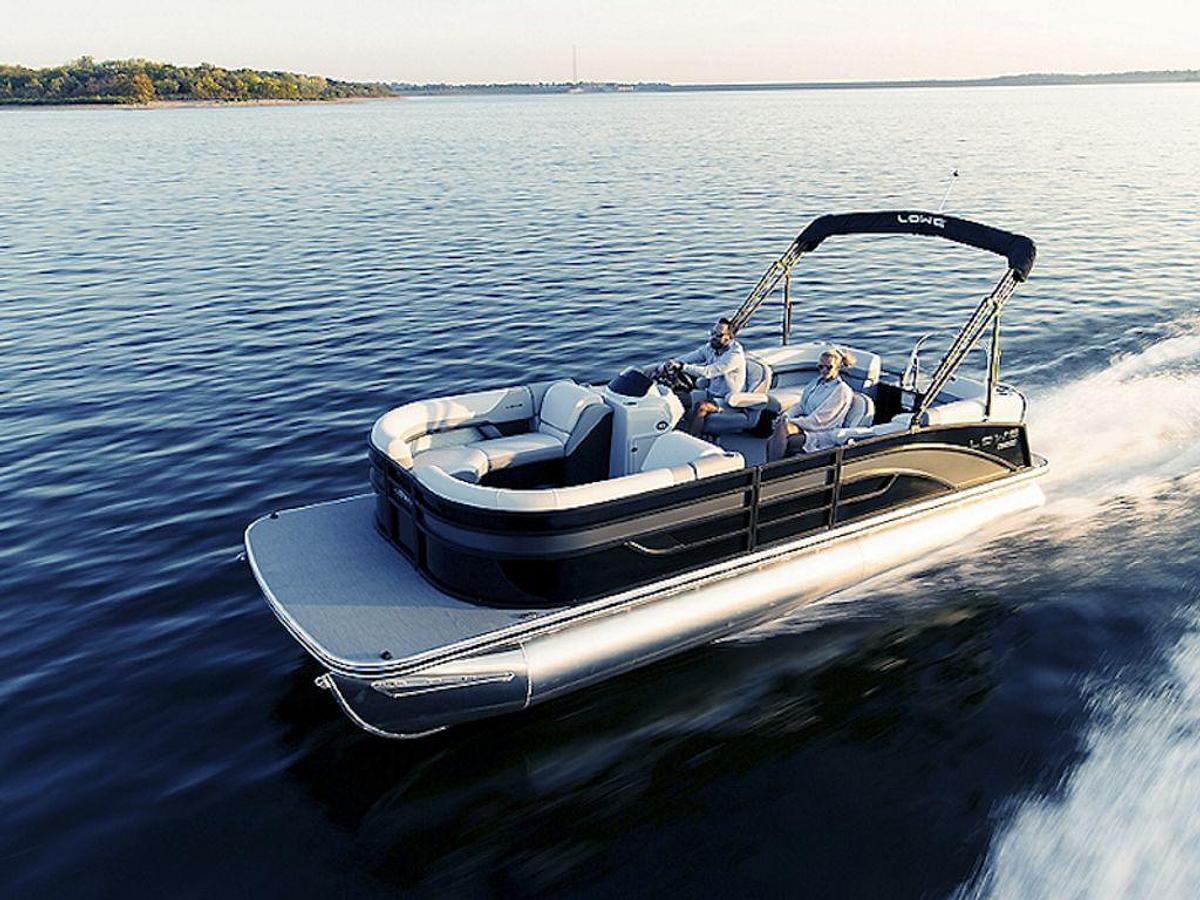 2026 Lowe Boats SS230 Walk Thru Special Base
