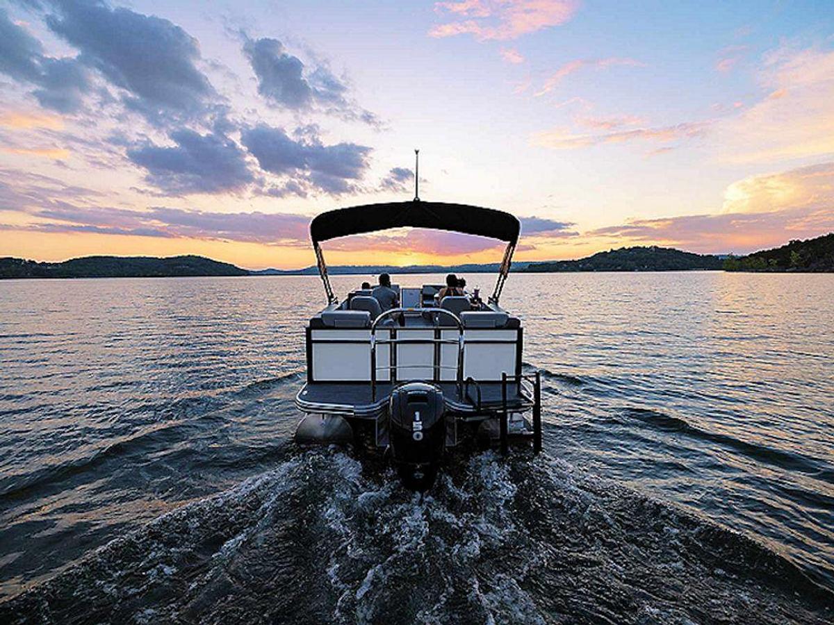 2026 Lowe Boats LS 210 WT Base