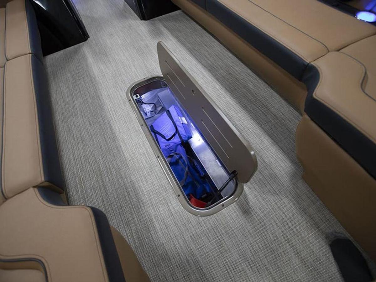 2025 Veranda VX27DCRC Luxury Tri-Toon