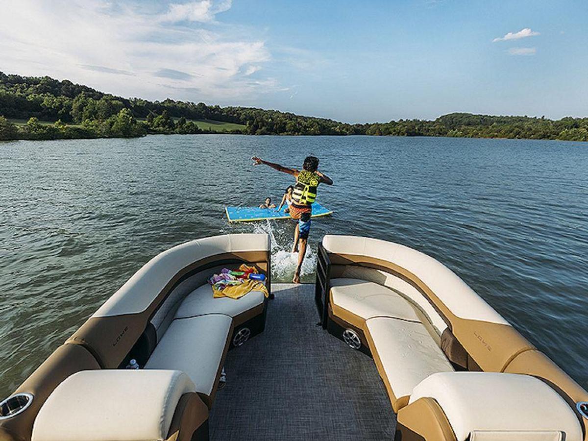 2026 Lowe Boats SS 210 Base