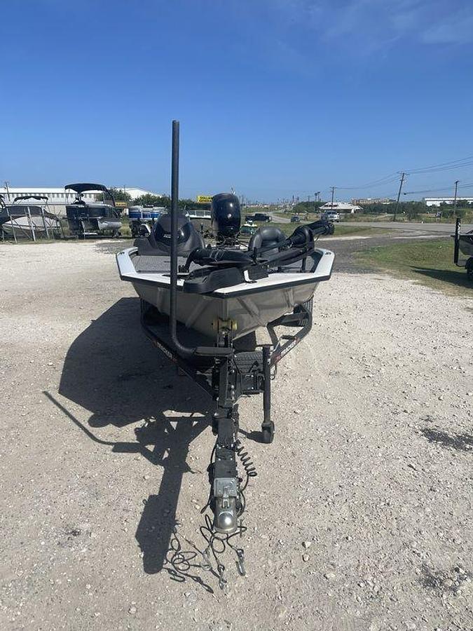 Used 2023 Tracker® Boats PRO TEAM™ 195 TXW