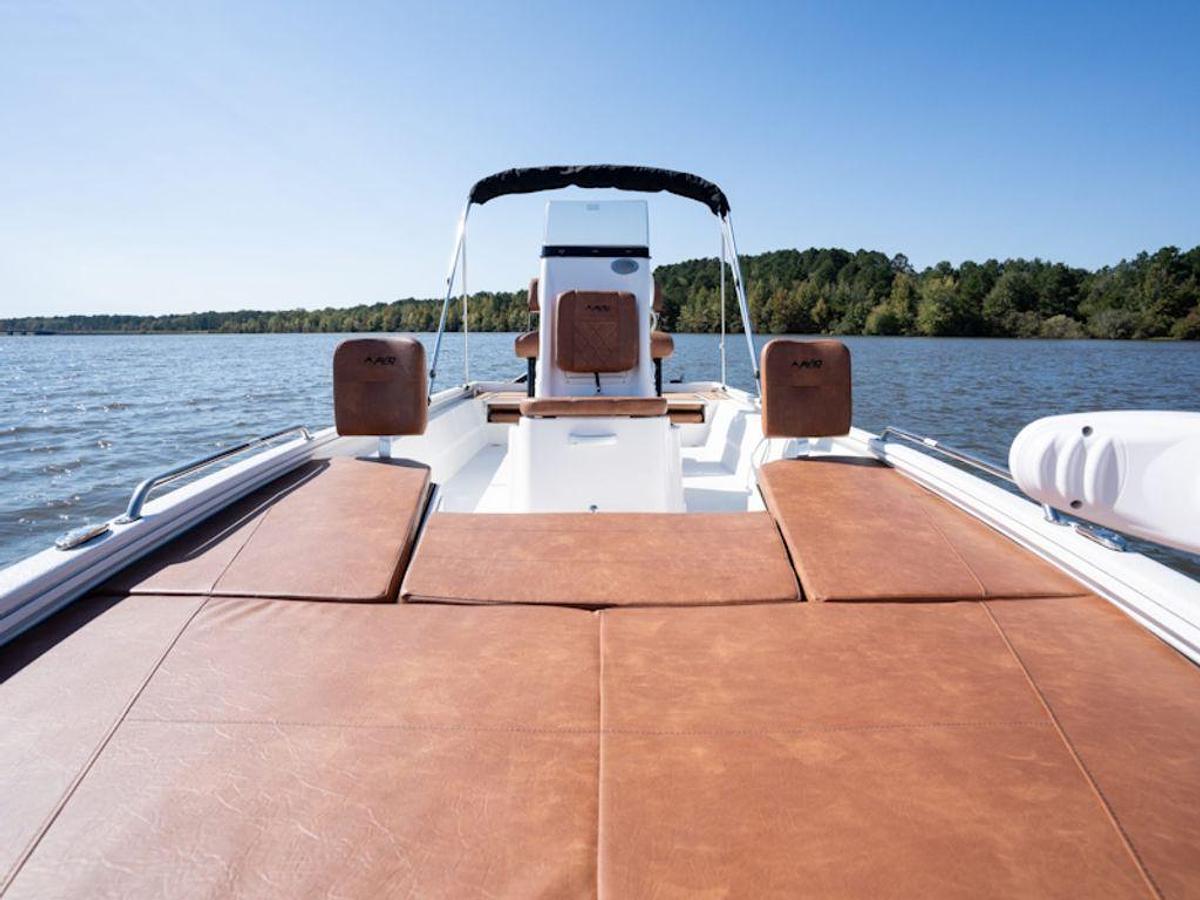 2025 Avid Boats 23 Fusion Base