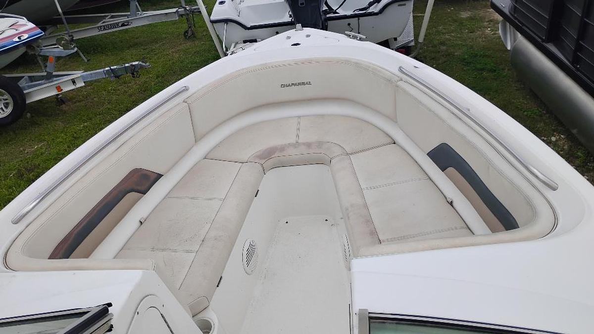 Used 1999 Chaparral 2330 Sport