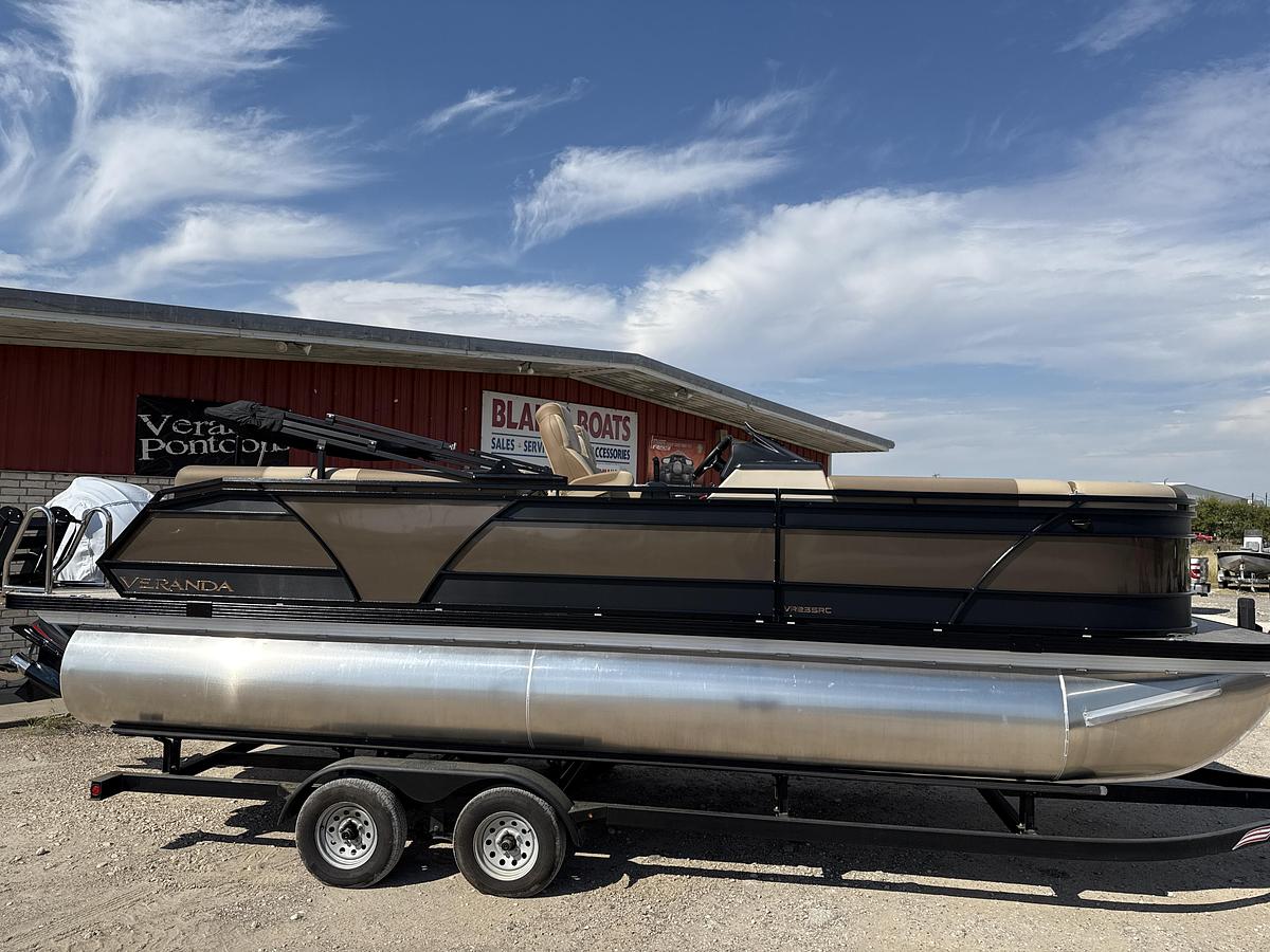 2026 Veranda VR235RC