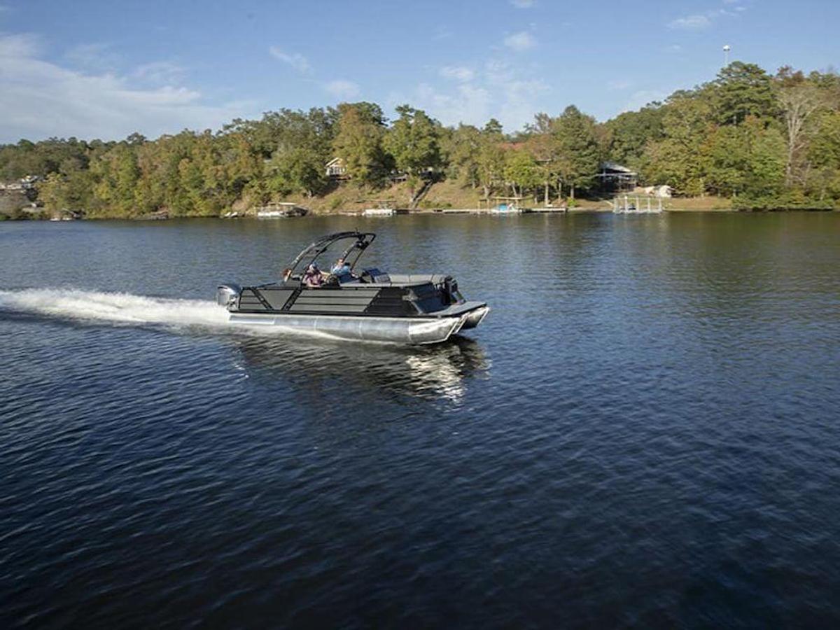 2025 Veranda VX25DCVL Luxury Tri-Toon