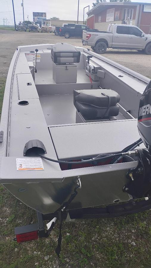 Used 2026 Lowe Boats Skorpion 16 SS