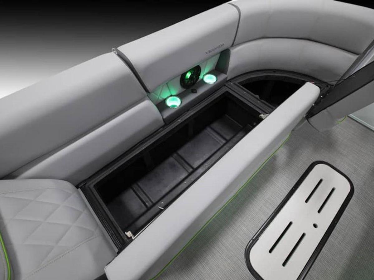 2025 Veranda VX25VL Luxury Tri-Toon