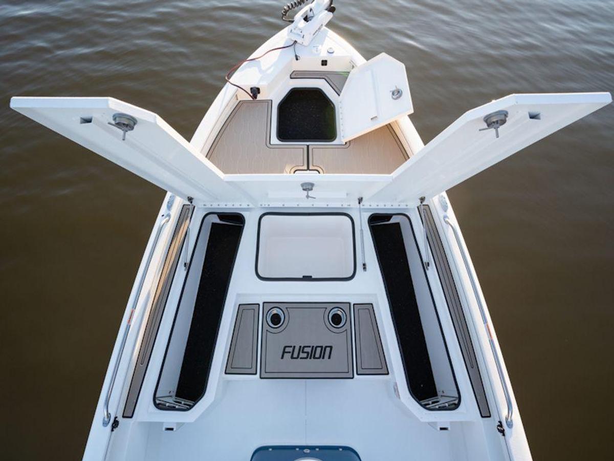 2025 Avid Boats 21 Fusion Base